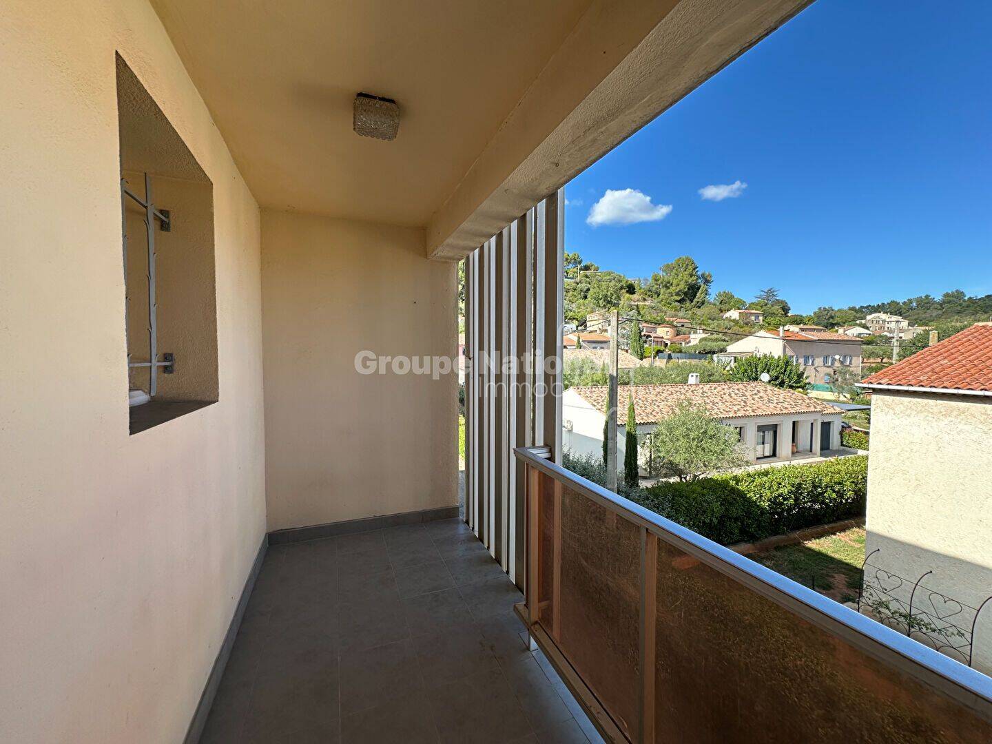 Appartement 3 pièces 91 m² · à Le Luc · 91 m² · 980 €