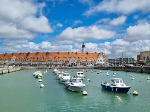 Appartement à vendre - neuf 243 000 € 3 pièces 2 chambres 68,6 m² Étage 3/3 Calais Nord-Esplanade Calais 62100