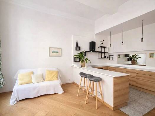 Appartement à vendre 399 000 € 3 pièces 1 chambre 56 m² 1er étage Centre Ville Aix-en-Provence 13100