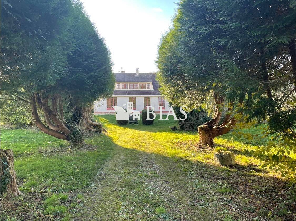 Maison 7 pièces 160 m² · à Le Mesnil-sous-Jumièges · 160 m² · 195 000 €