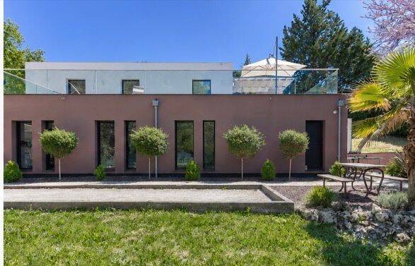 Maison 5 pièces 160 m² · à Latresne · 160 m² · 580 000 €