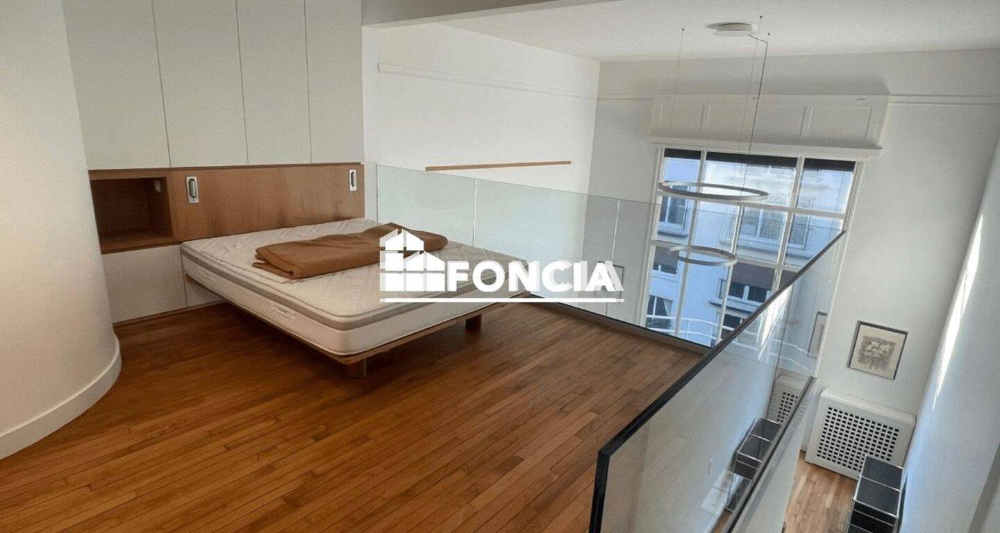 Appartement 2 pièces 59 m² · à Paris 16ème Arrondissement · 58,7 m² · 2 235 €