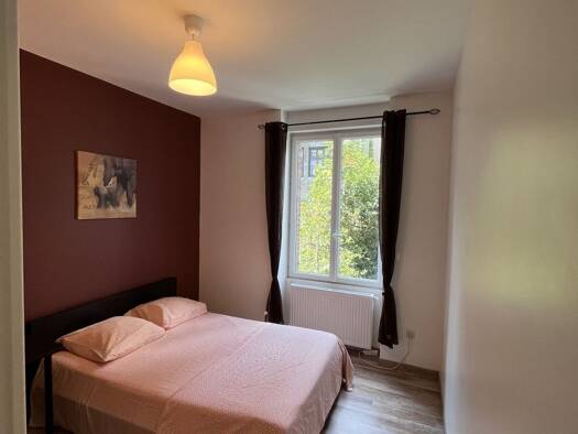 Appartement à louer 900 € 3 pièces 2 chambres 56 m² Étage 1/4 Monthieu-Saint François Saint-Étienne 42000