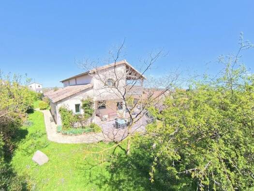 Villa à vendre 550 000 € 7 pièces 4 chambres 175,5 m² 1 753 m² de terrain Tartaras 42800