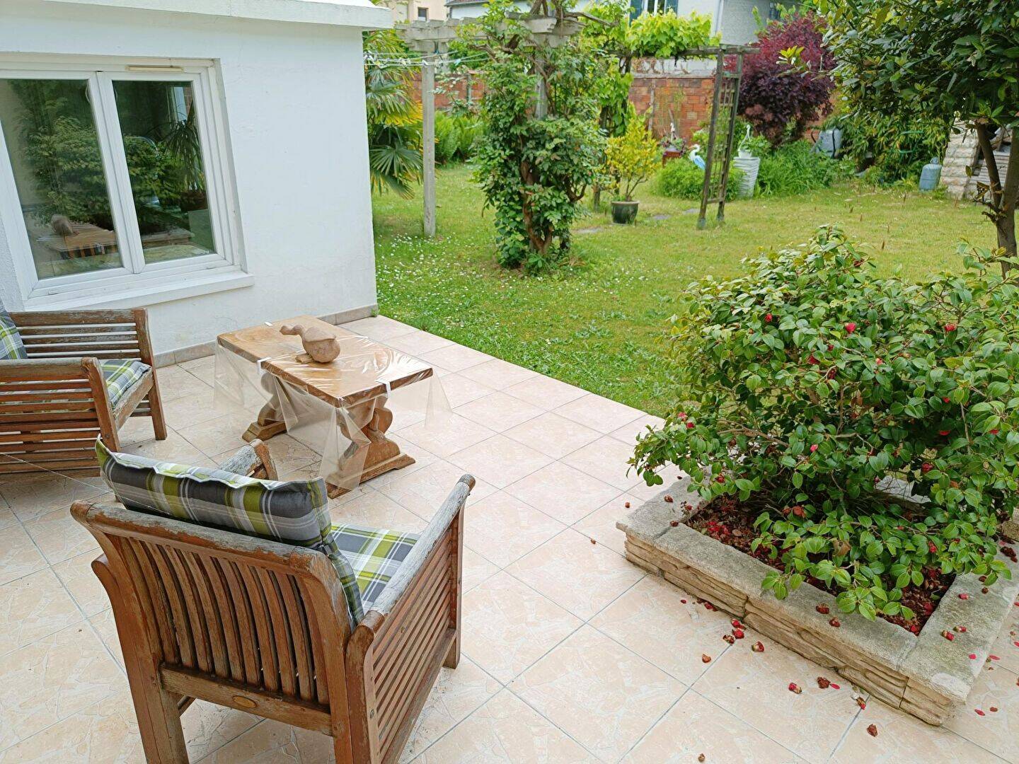 Maison 5 pièces 100 m² · à Villemomble · 100 m² · 424 000 €