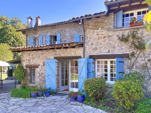 Propriété à vendre 795 000 € 19 pièces 13 chambres 463 m² 27 000 m² de terrain Durban-sur-Arize 09240