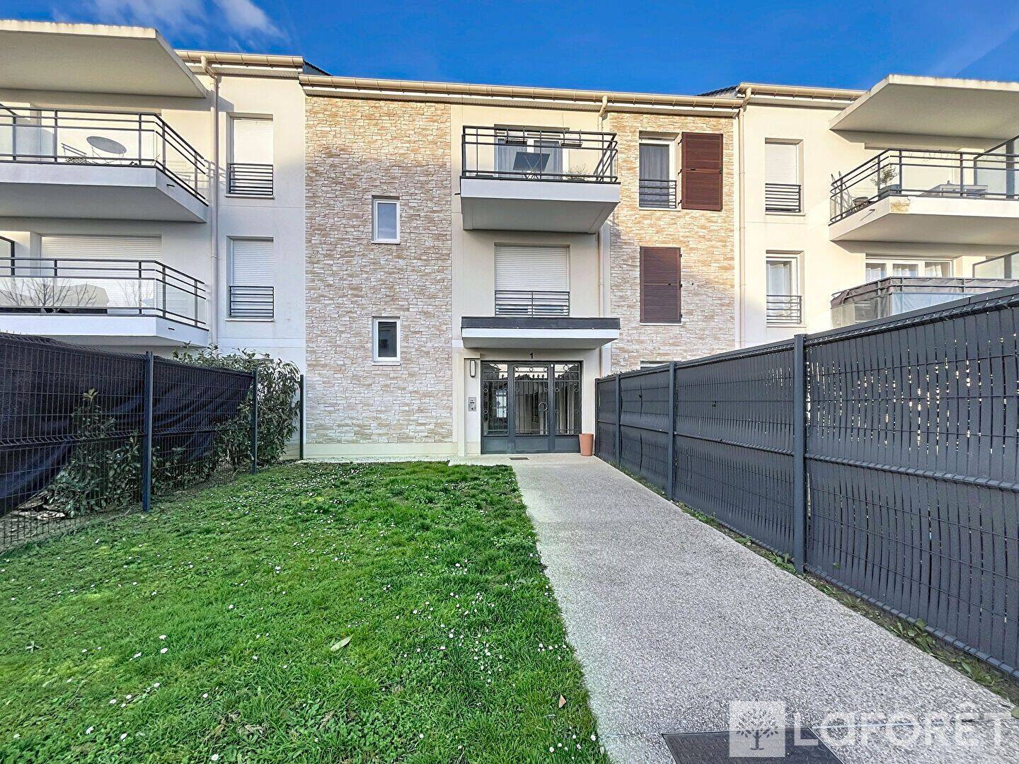 Appartement 2 pièces 40 m² · à Mennecy · 40,3 m² · 879 €