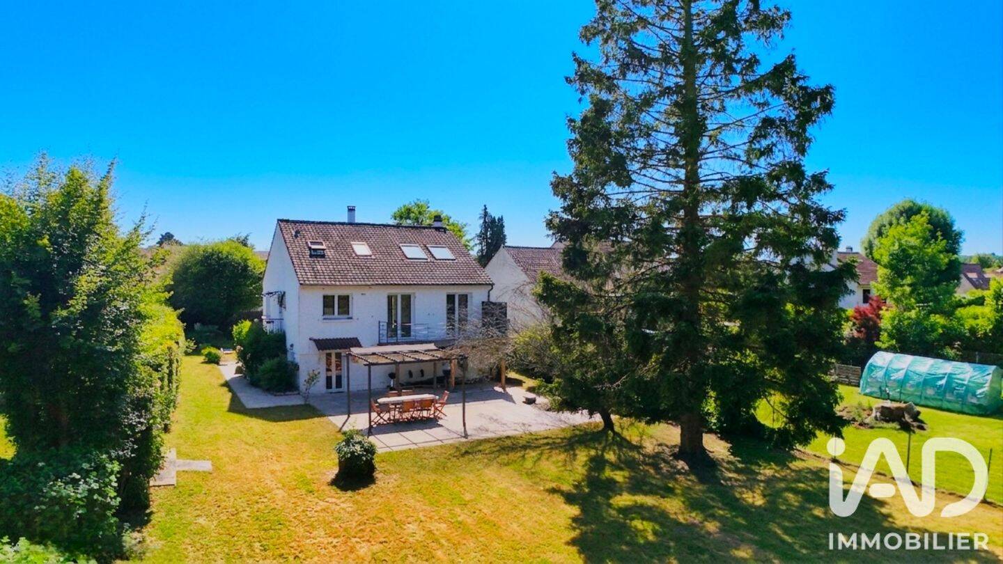 Maison 7 pièces 150 m² · à Sonchamp · 150 m² · 410 000 €