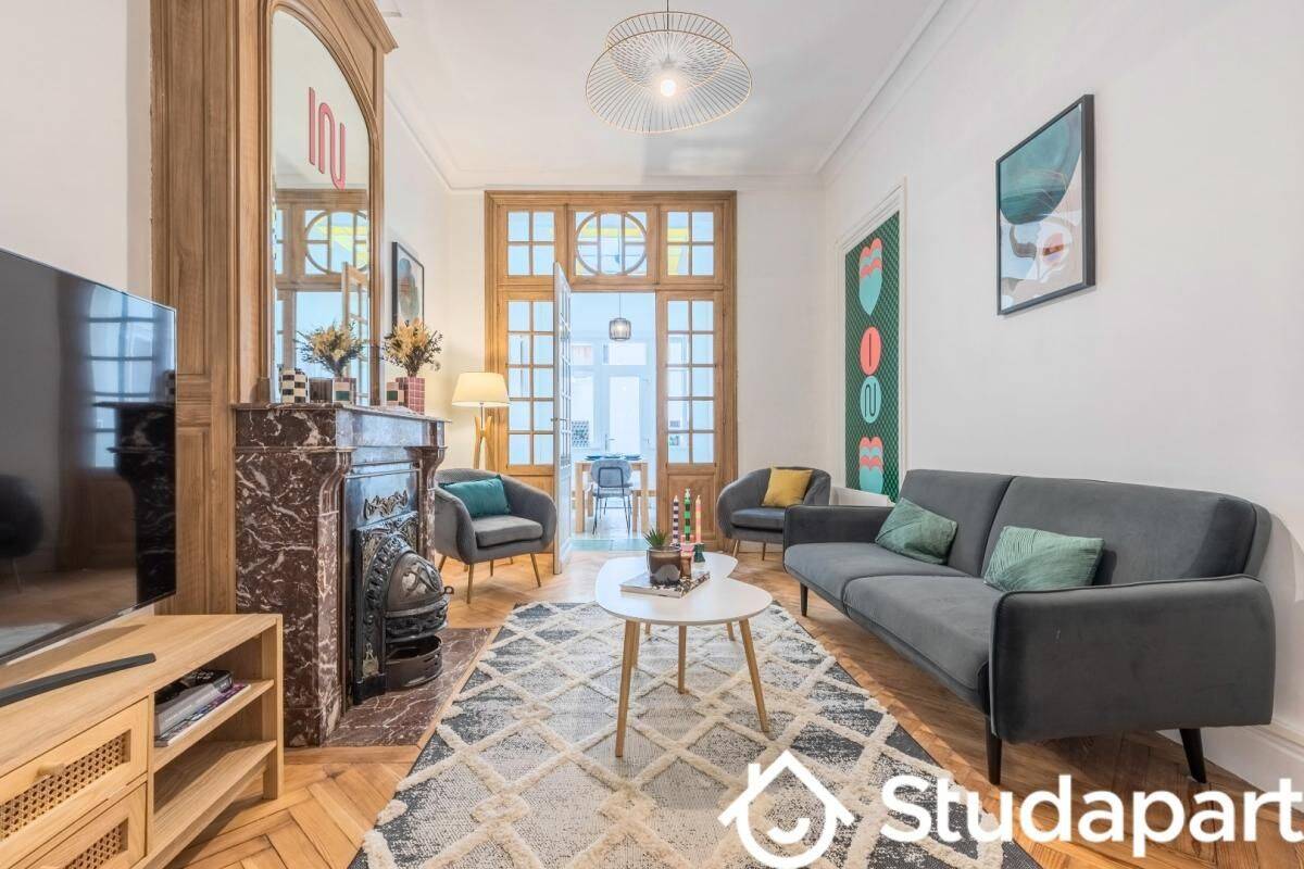 1 pièce 10 m² · à Lille · 10 m² · 645 €