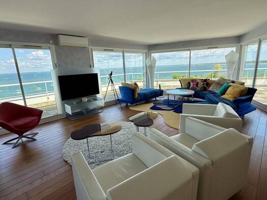 Appartement à vendre 1 840 000 € 4 pièces 3 chambres 140 m² Étage 6/6 Aiguillon Arcachon 33120