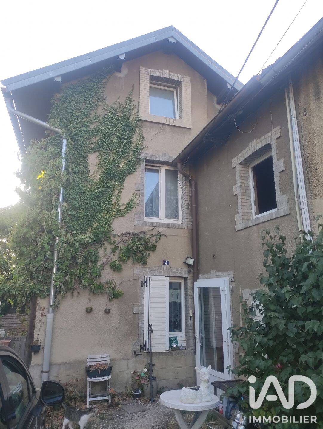 Maison 8 pièces 186 m² · à Saint-Maurice-Colombier · 186 m² · 179 000 €