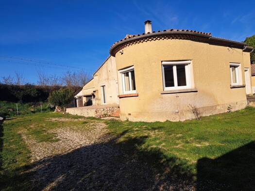 Maison de plain-pied à vendre 255 000 € 4 pièces 3 chambres 117,5 m² 1 198 m² de terrain Peripherie Roquemaure 30150