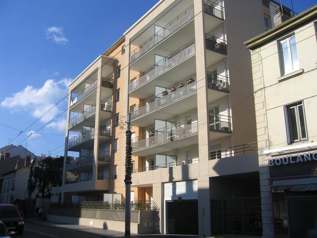 Appartement 2 pièces 43 m² · à Villeurbanne · 43 m² · 698 €