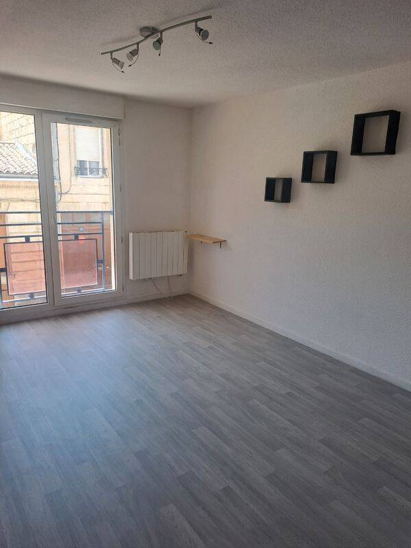 Appartement 1 pièce 24 m² · à Bordeaux · 24 m² · 592 €