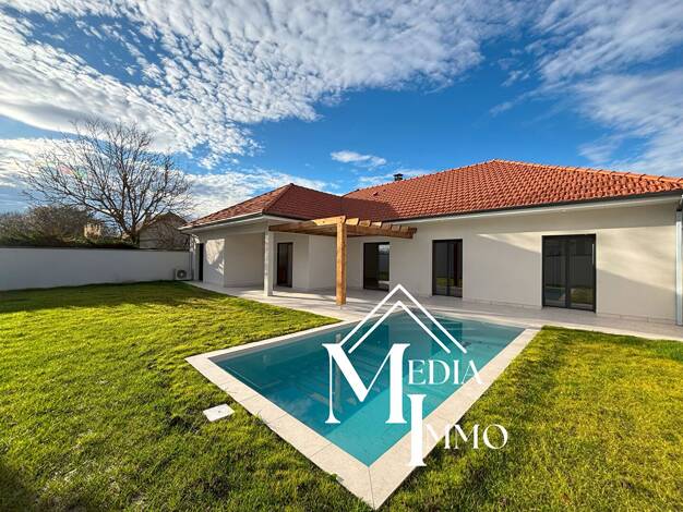 Maison à vendre - Première occupation 375 000 € 5 pièces 4 chambres 139 m² 544 m² de terrain Mazerolles 64230