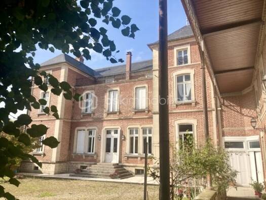 Demeure à vendre 350 000 € 14 pièces 7 chambres 600 m² 825 m² de terrain Éclaron-Braucourt-Sainte-Livière 52290