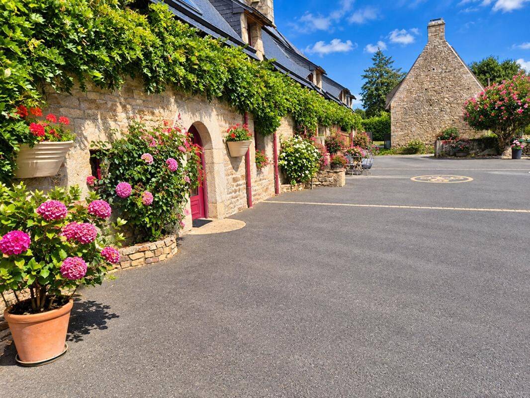 Maison 10 pièces 243 m² · à Languidic · 243 m² · 669 800 €