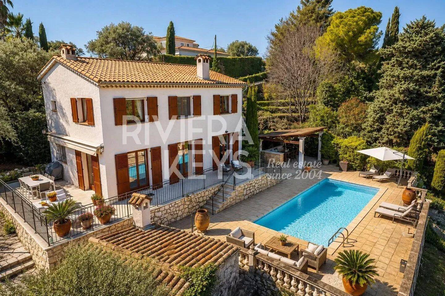 Maison 7 pièces 175 m² · à Vence · 175 m² · 990 000 €