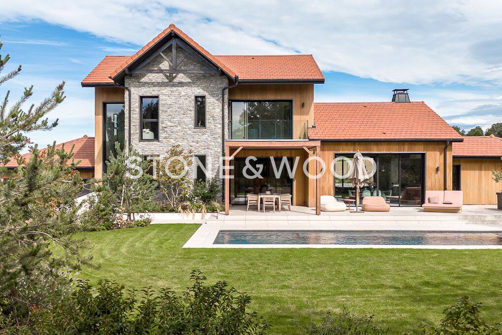 Maison 7 pièces 253 m² · à Viry · 253 m² · 2 790 000 €