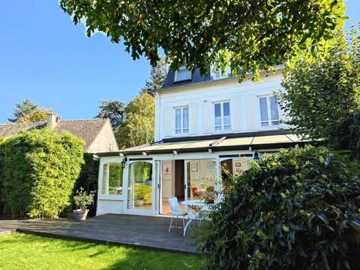 Maison à vendre 749 000 € 5 pièces 3 chambres 148 m² 504 m² de terrain Montfort-l'Amaury 78490