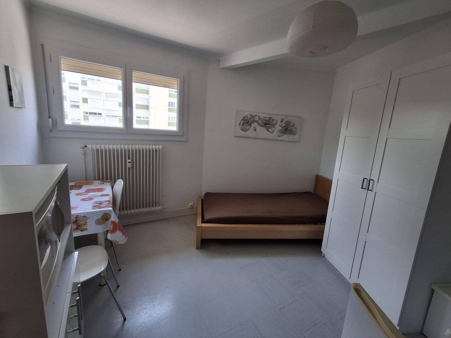 Appartement 1 pièce 12 m² · à Chalon-sur-Saône · 12,2 m² · 260 €/mois