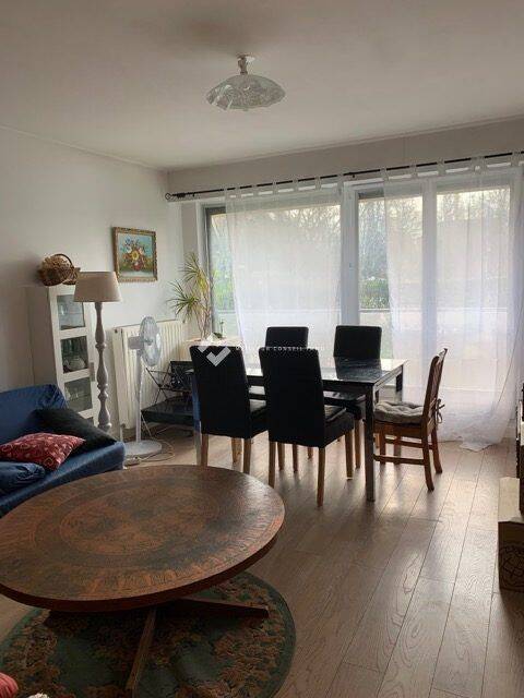 Appartement 3 pièces 71 m² · à Nogent-sur-Marne · 71,4 m² · 1 800 €