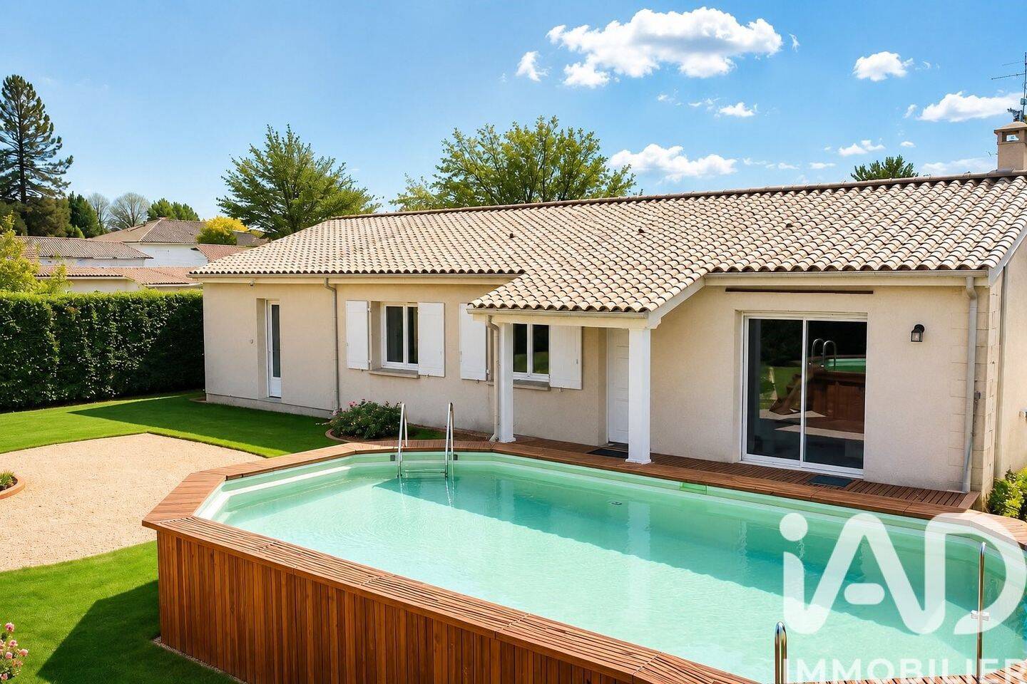 Maison 7 pièces 108 m² · à Saint-Seurin-sur-l'Isle · 108 m² · 204 000 €