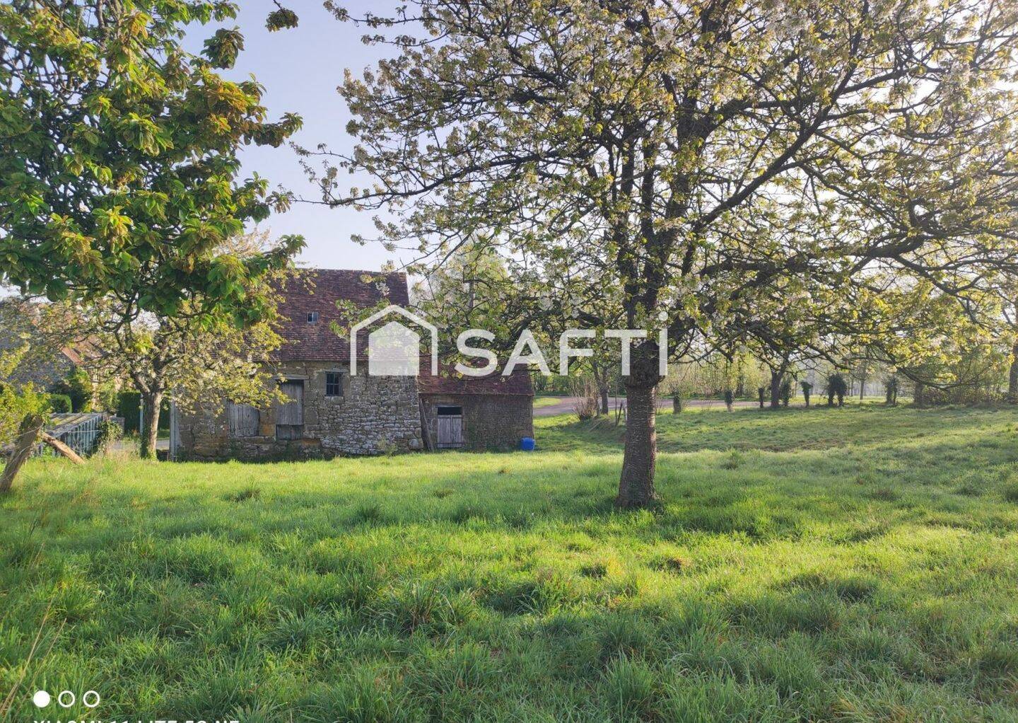 Maison 1 pièce 94 m² · à Saint-Fraimbault · 94 m² · 26 000 €