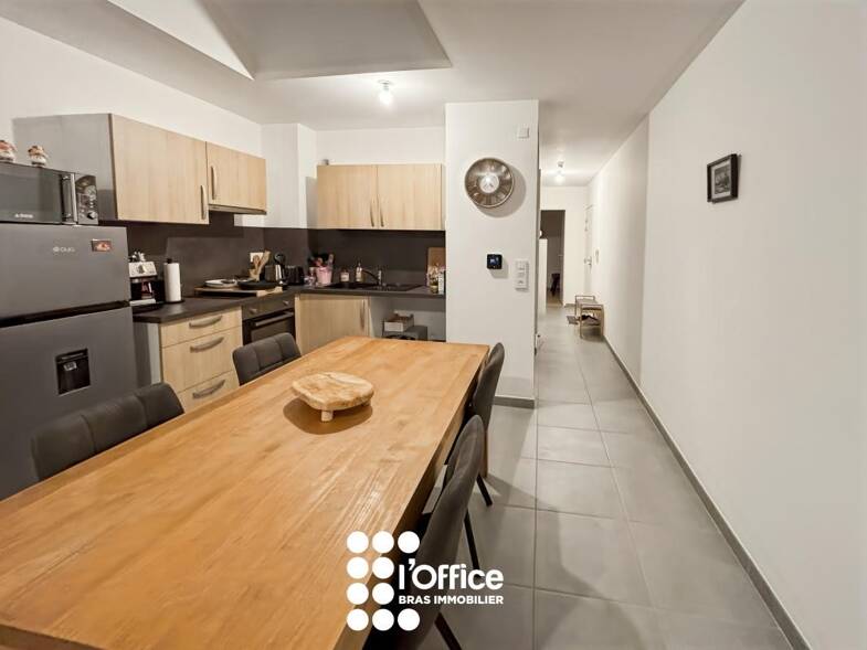 Appartement à louer 800 € 3 pièces 2 chambres 58 m² 2ème étage Gare-Saint Michel Les Sables-d'Olonne 85100