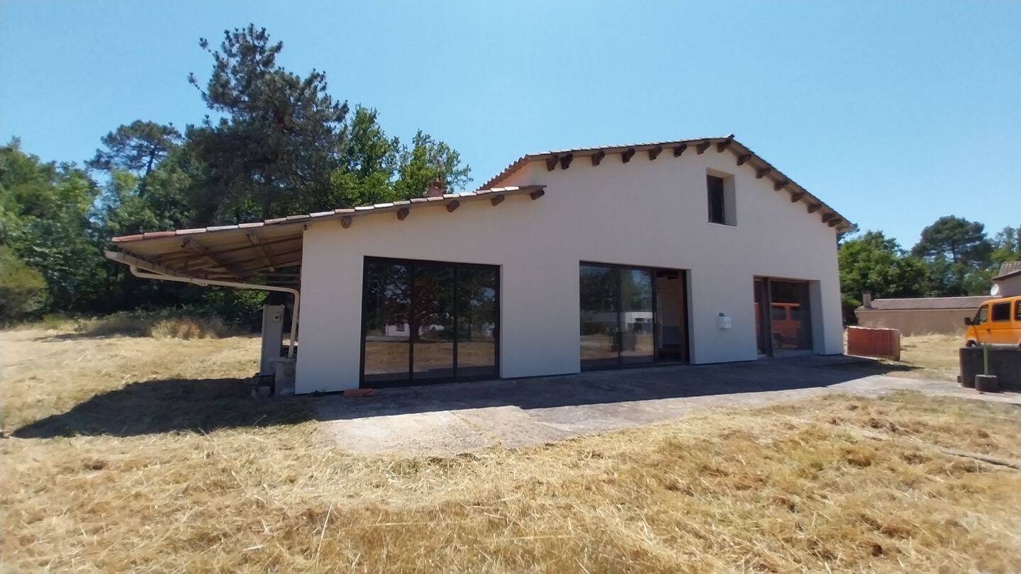 Maison 9 pièces 261 m² · à Coursac · 261 m² · 212 000 €