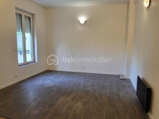 Appartement à vendre 134 000 € 1 pièce 24 m² RDC/4 Quatre Chemins-Diderot Pantin 93500