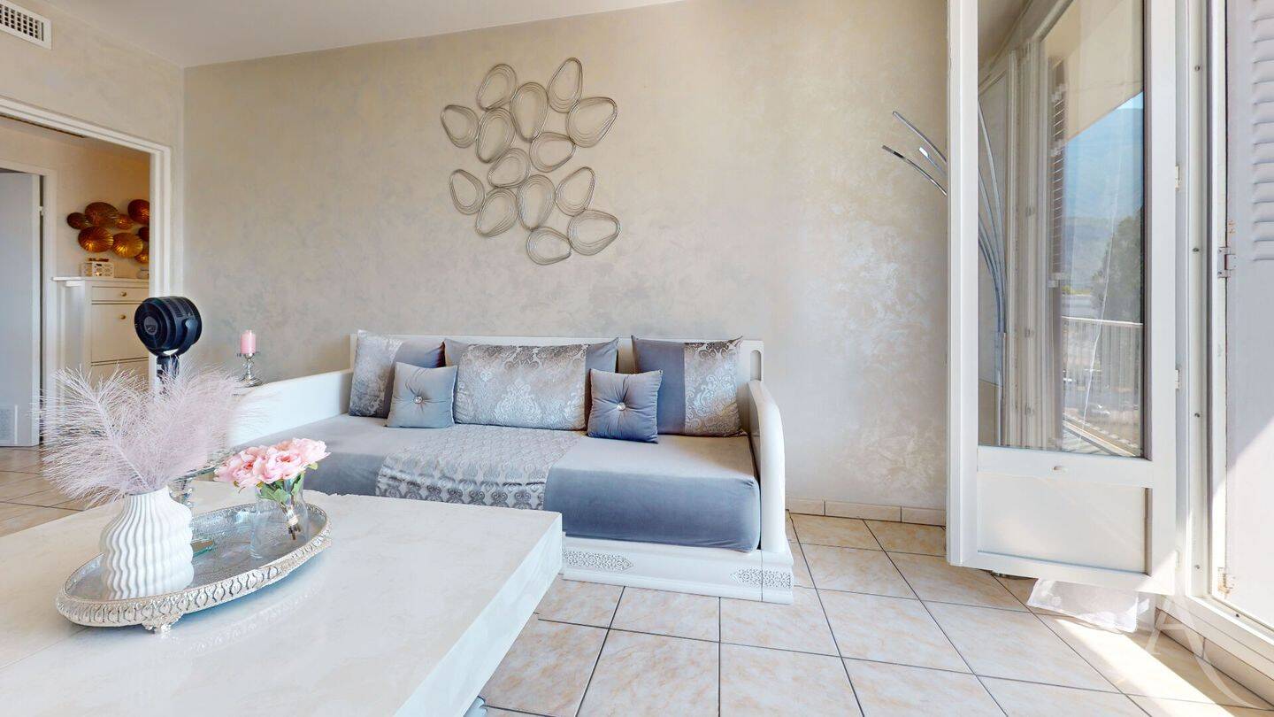 Appartement 4 pièces 75 m² · à Le Pont-de-Claix · 75 m² · 135 000 €