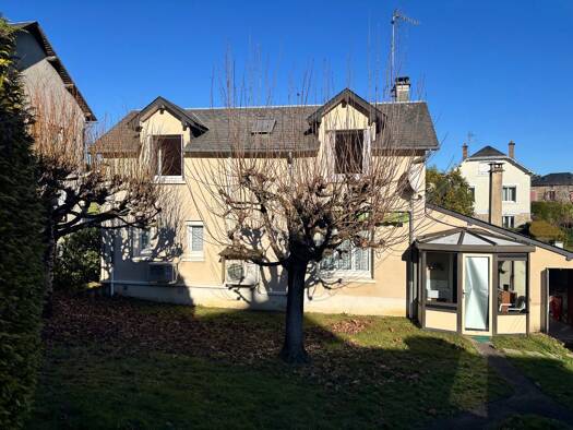 Maison à vendre 118 000 € 6 pièces 3 chambres 97 m² 484 m² de terrain Chamberet 19370