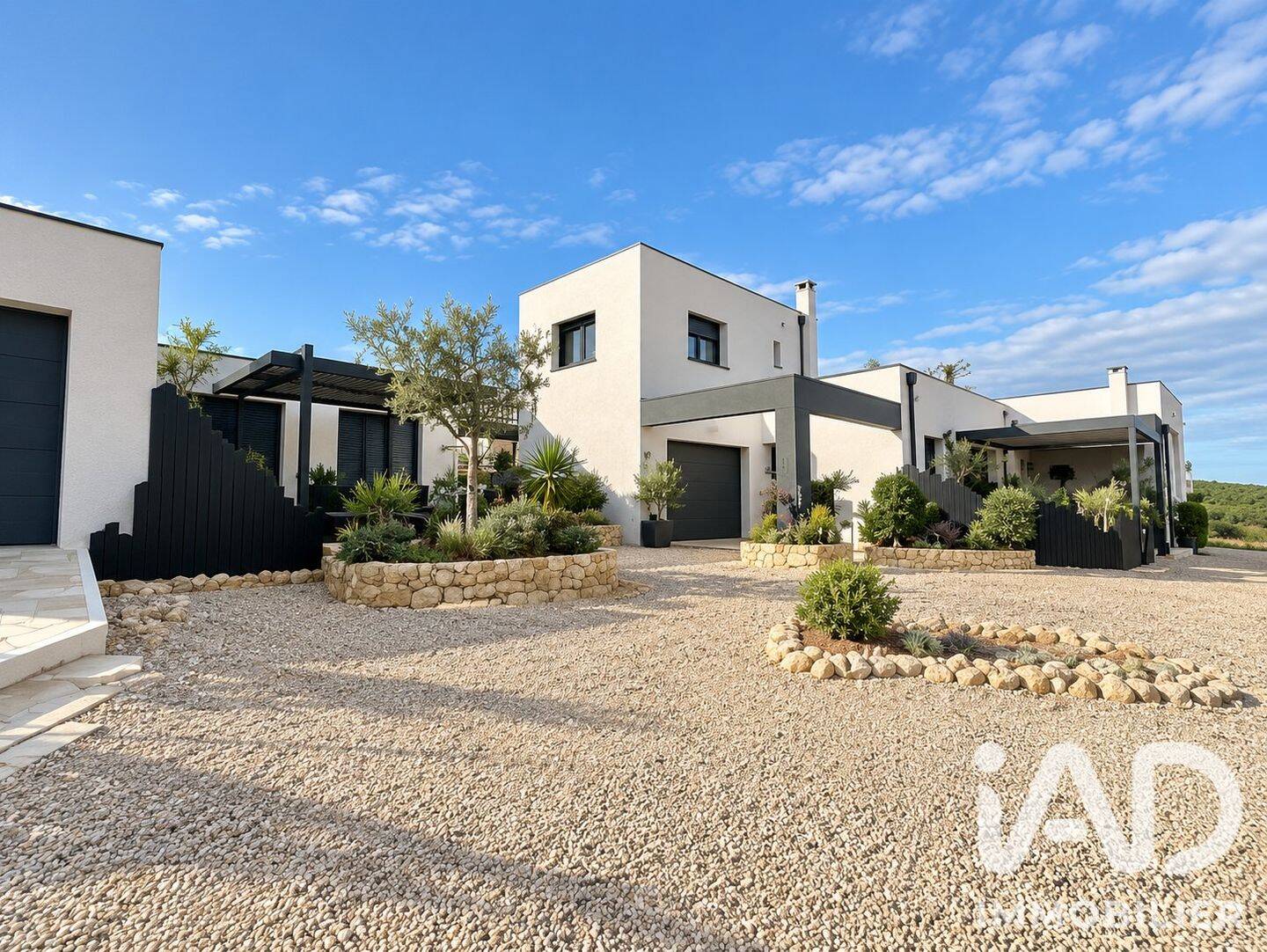 Maison 6 pièces 140 m² · à Treilles · 140 m² · 690 000 €