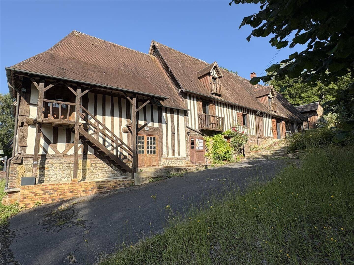 Maison 7 pièces 195 m² · à Vimoutiers · 195 m² · 284 400 €