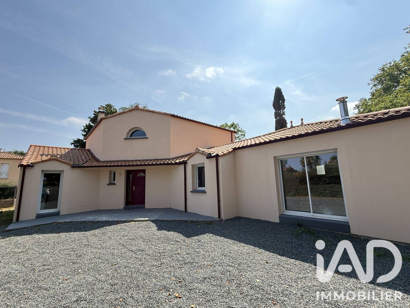 Maison 9 pièces 215 m² · à Haute-Goulaine · 215 m² · 469 900 €