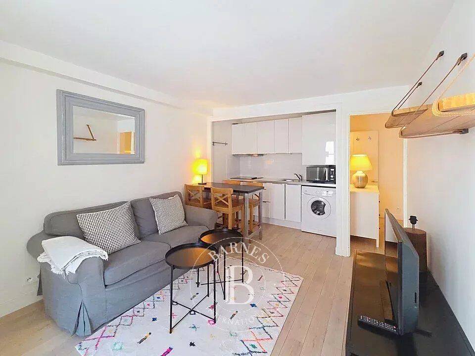 Appartement 2 pièces 23 m² · à Paris 7ème Arrondissement · 23,1 m² · 1 400 €/mois