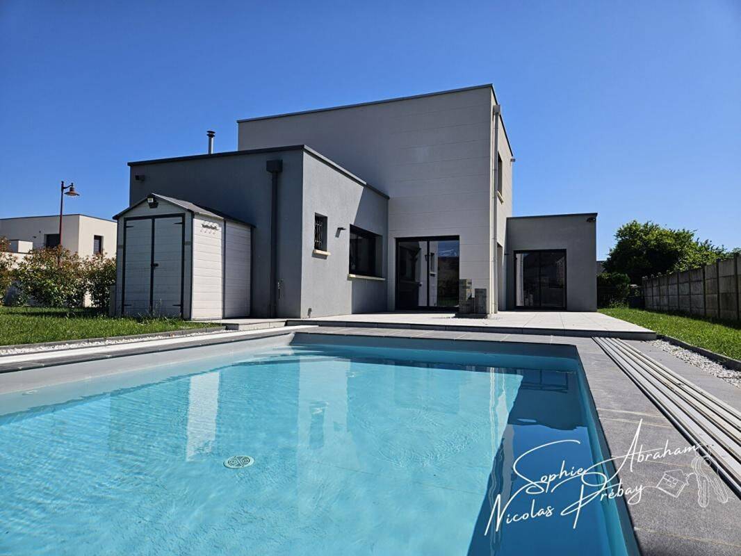 Maison 5 pièces 137 m² · à Janville-en-Beauce · 137 m² · 305 000 €