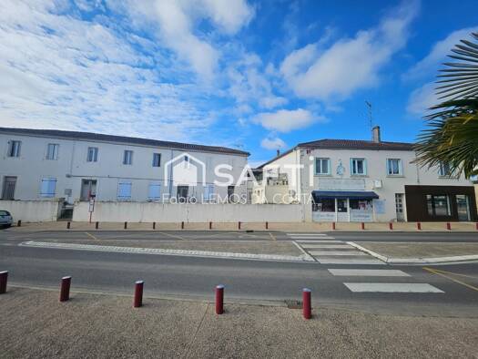 Immeuble à vendre 360 000 € 570 m² Gondrin 32330
