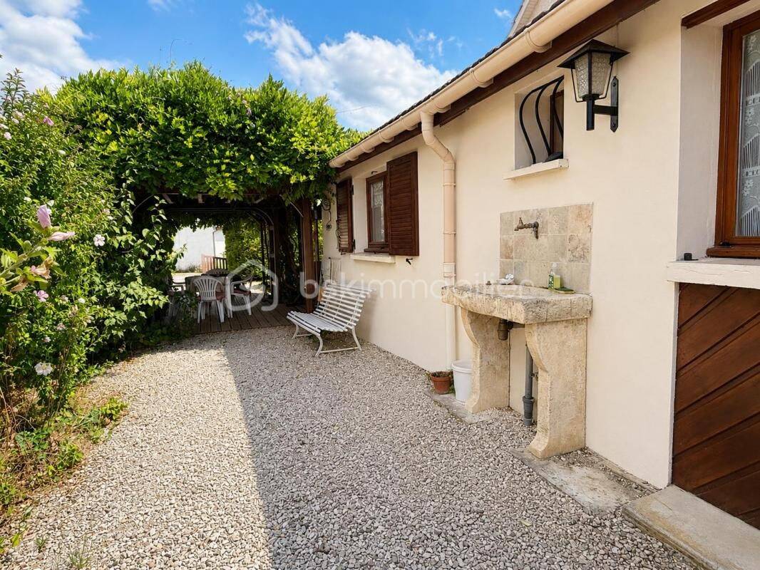 Maison 2 pièces 35 m² · à Magny-Montarlot · 35 m² · 128 000 €