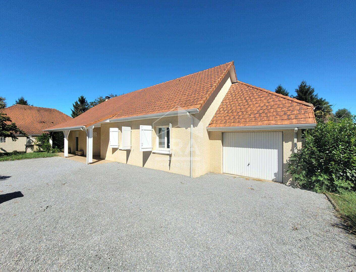 Maison 5 pièces 112 m² · à Ousse · 111,9 m² · 1 100 €/mois