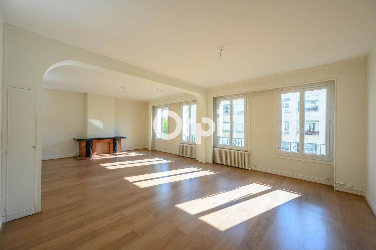 Appartement 3 pièces 135 m² · à Valenciennes · 135 m² · 171 800 €