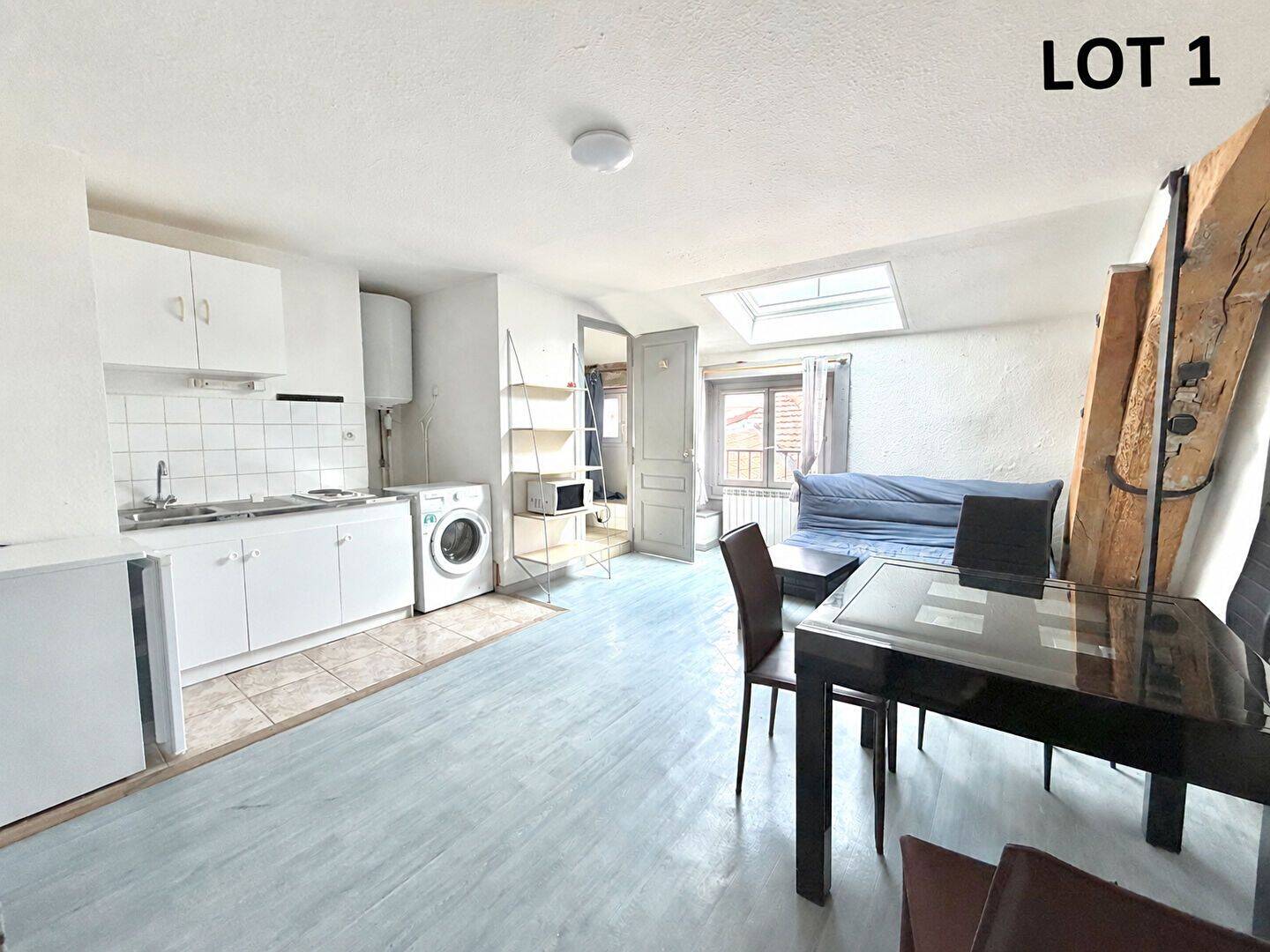 Appartement 4 pièces 104 m² · à Saint-Étienne · 103,6 m² · 135 000 €