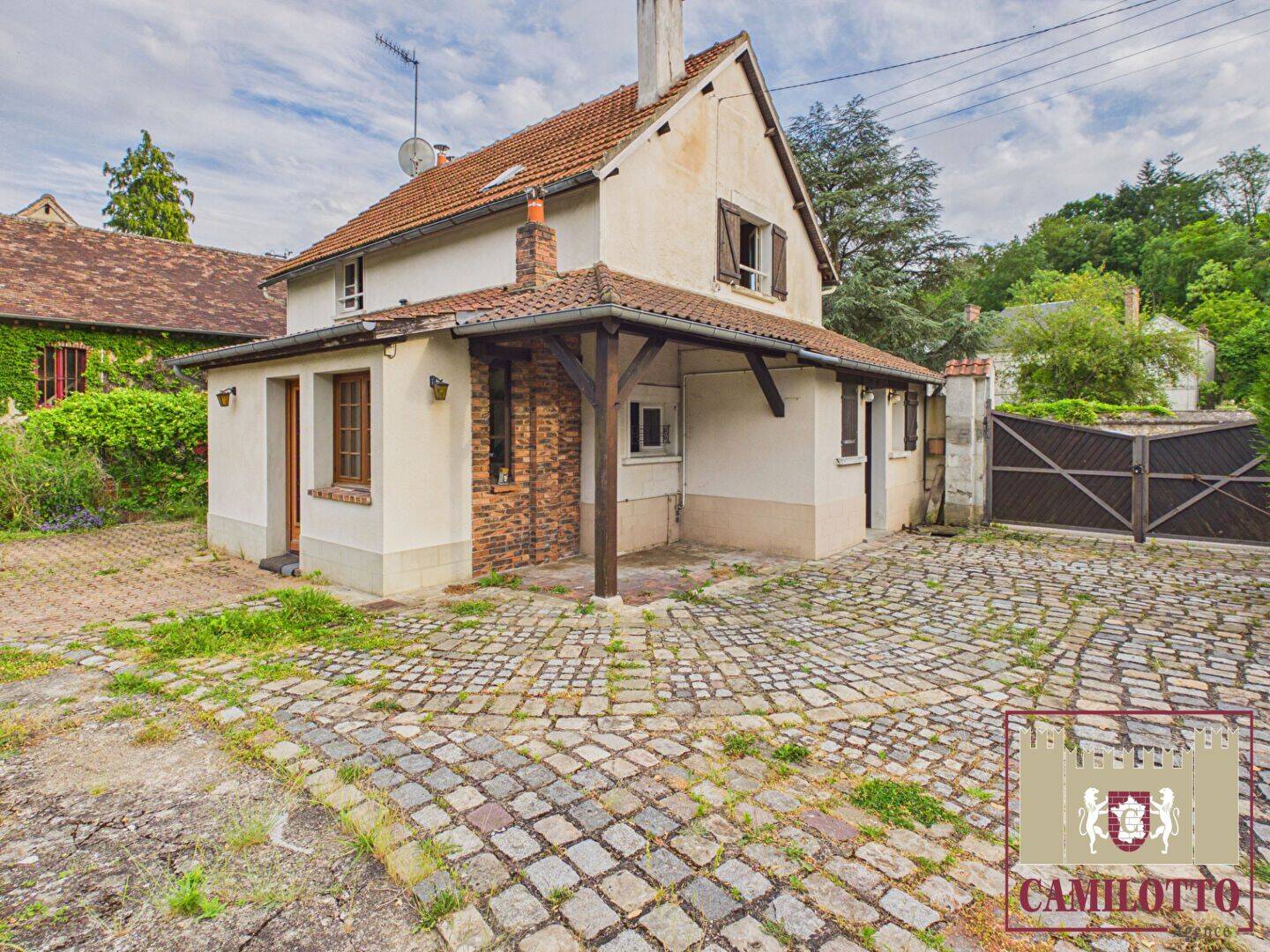 Maison 6 pièces 105 m² · à Nogent-le-Roi · 105 m² · 199 000 €