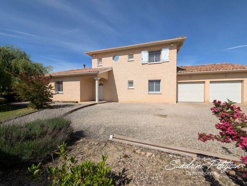 Maison 5 pièces 140 m² · à Sainte-Olive · 140 m² · 419 000 €