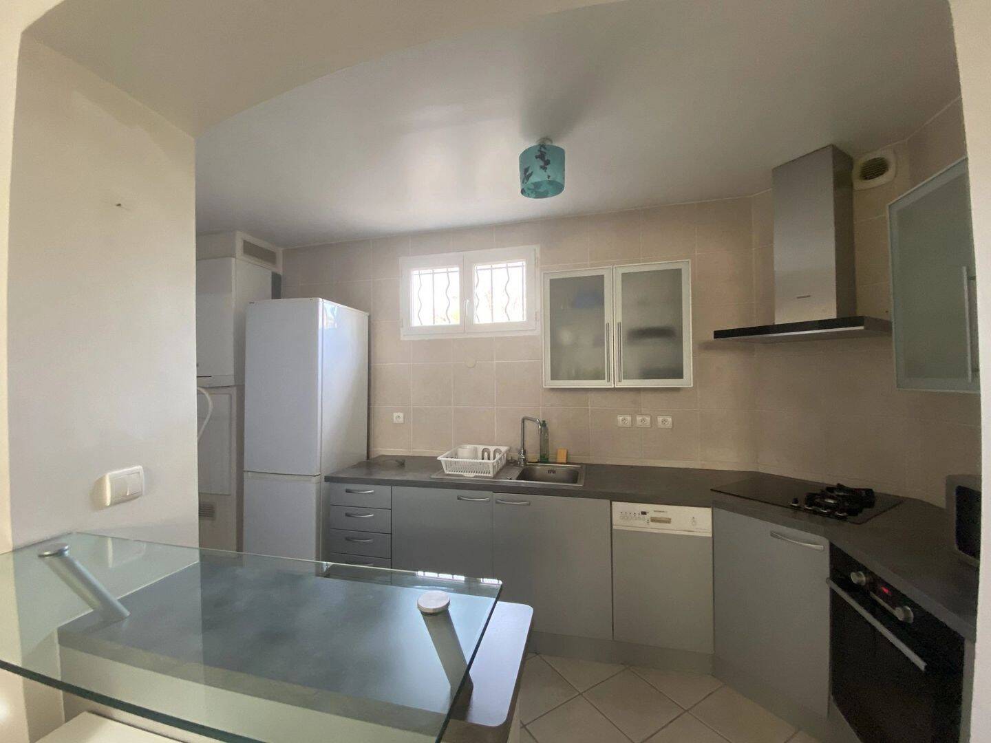 Appartement 2 pièces 45 m² · à Aix-en-Provence · 45 m² · 842 €