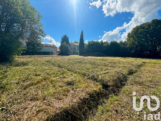 Terrain constructible à vendre 210 000 € 650 m² de terrain Maillane 13910