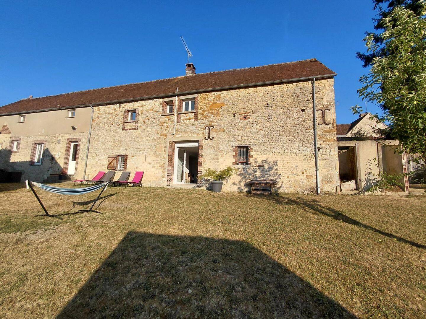 Maison 8 pièces 233 m² · à Mortagne-au-Perche · 233 m² · 244 400 €
