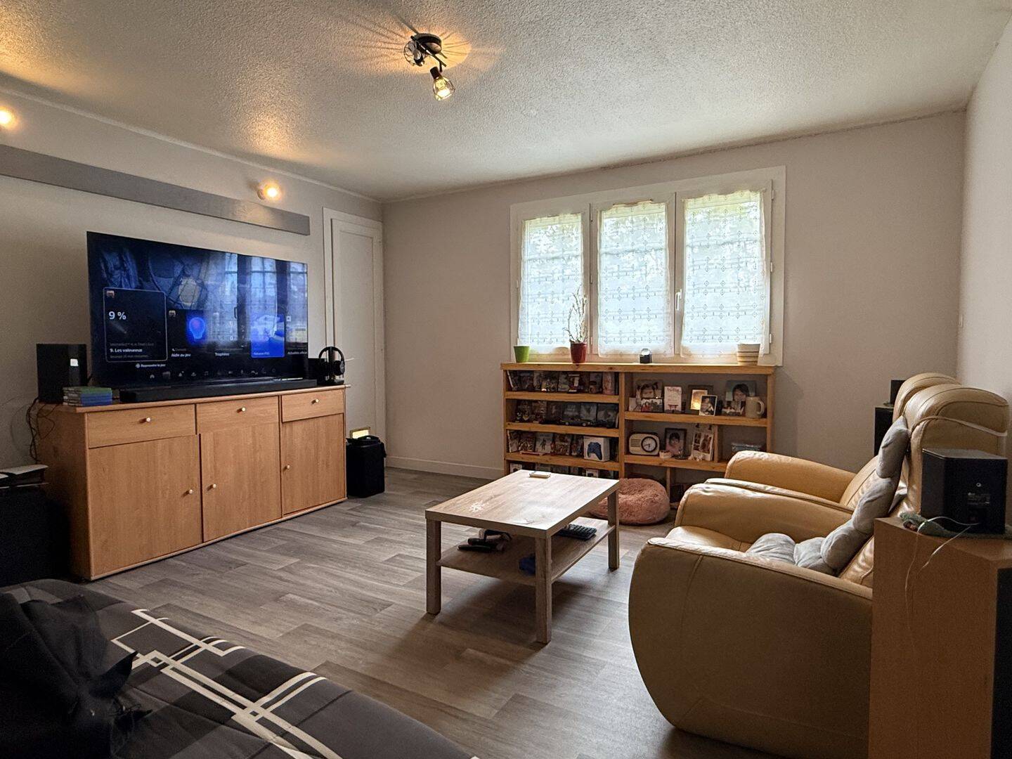 Appartement 4 pièces 65 m² · à Pont-Saint-Esprit · 64,9 m² · 81 000 €