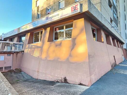 Local d'activités à louer 1 755 € 107 m² d'espace de stockage Parc Nord Mâcon 71000